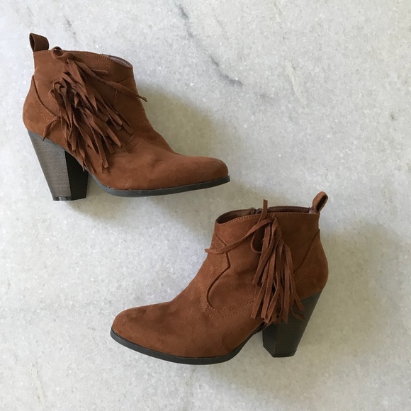 Shoes - NEW NEVER WORN Heeled Fringe booties!